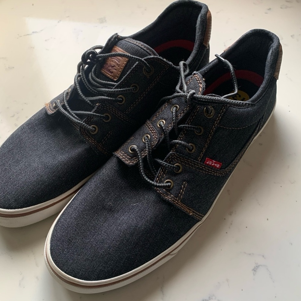 Levi's Men's Black Casual Shoes size 13